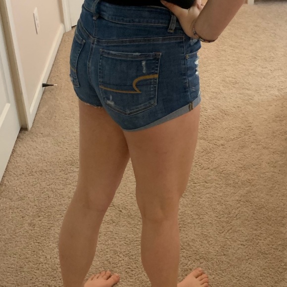 American eagle ripped jean shorts - Picture 4 of 4